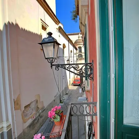 Bq Διαμέρισμα *