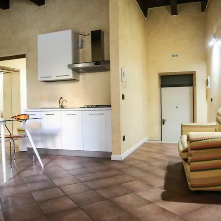 Διαμέρισμα Bq *